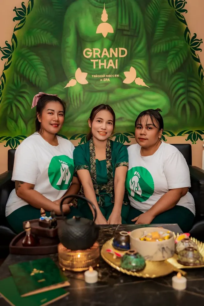 Команда GRANDTHAI из материалов салона
